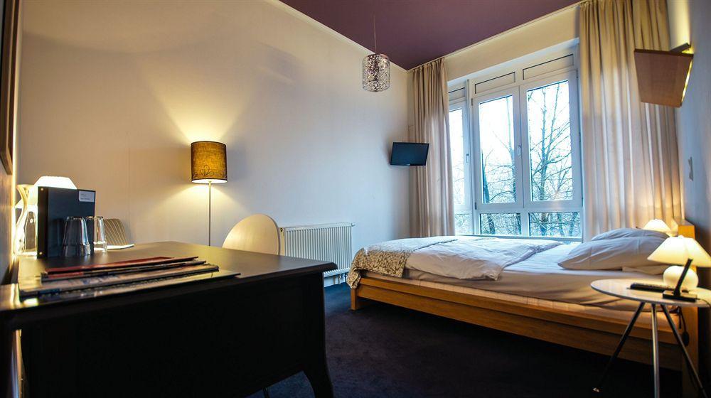 Midi Inn Parkhotel Mitte Berlin Exterior foto